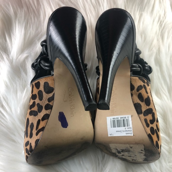 Vince Camuto Leopard Print. Size 9.5 - Picture 8 of 8